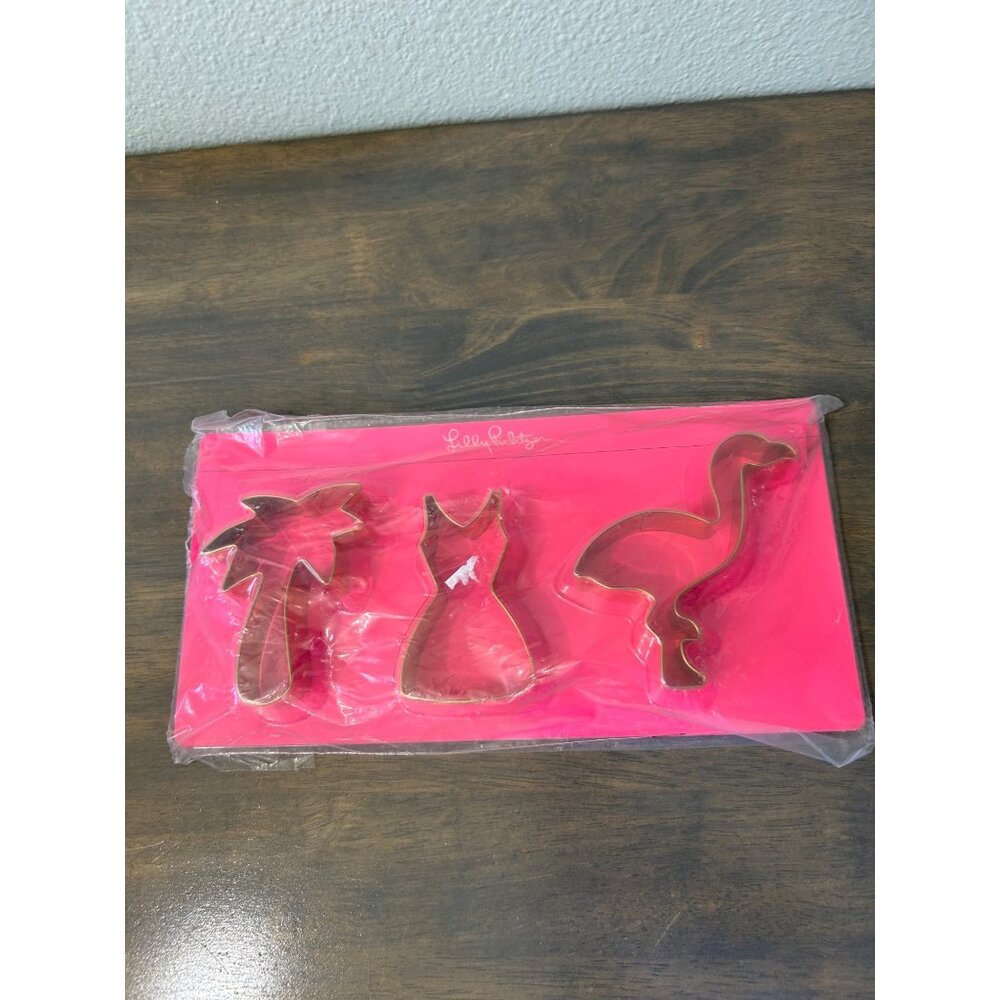 New Sealed Lilly Pulitzer Beach Theme Cookie Cutters Flaming Palm Tree
